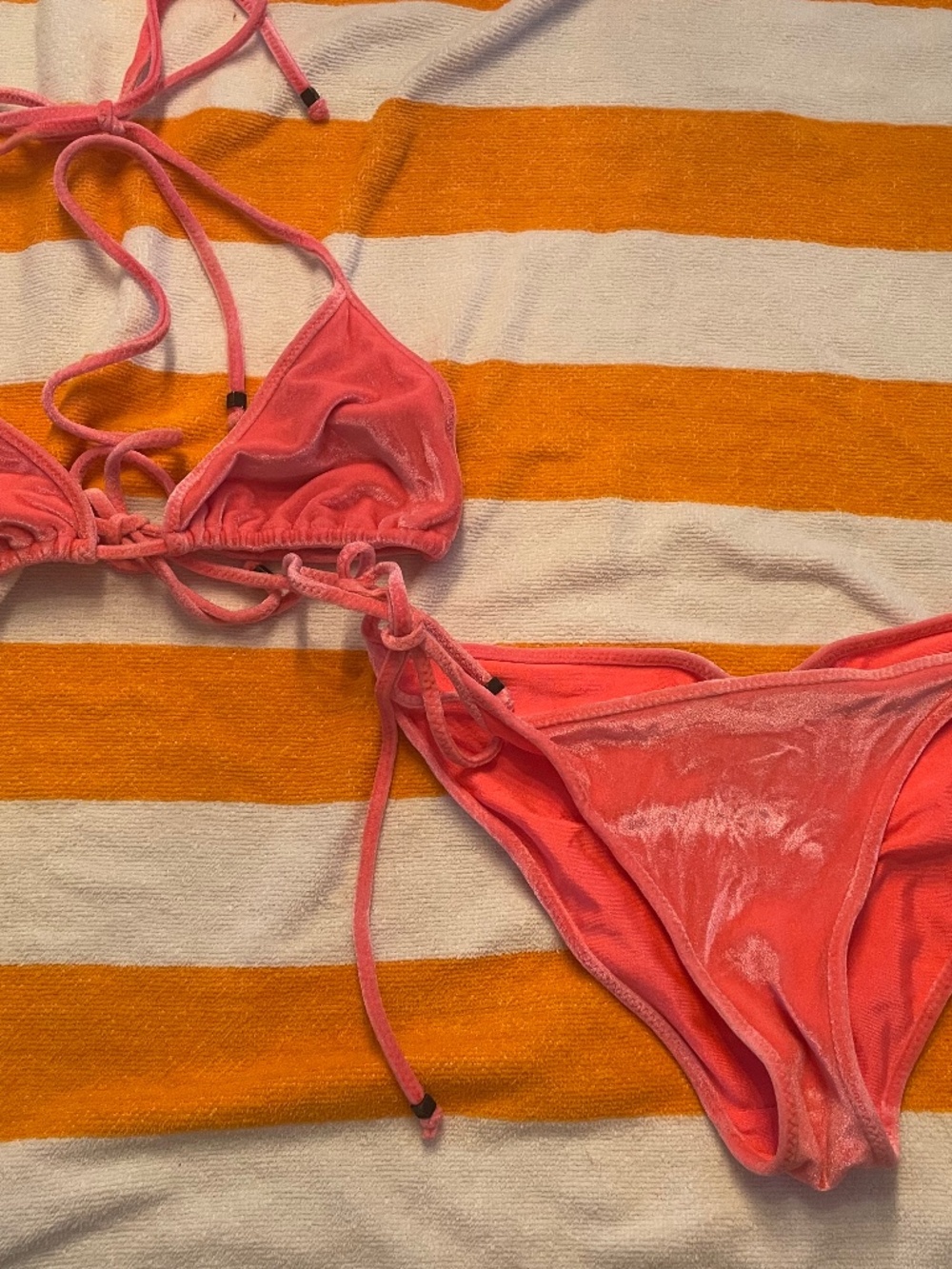 triangl velvet bikini